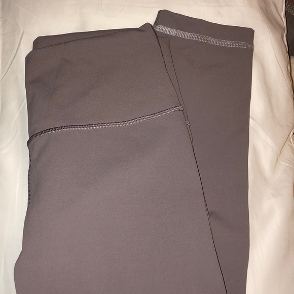 lululemon athletica Pants - Lululemon Wunder Under 7/8